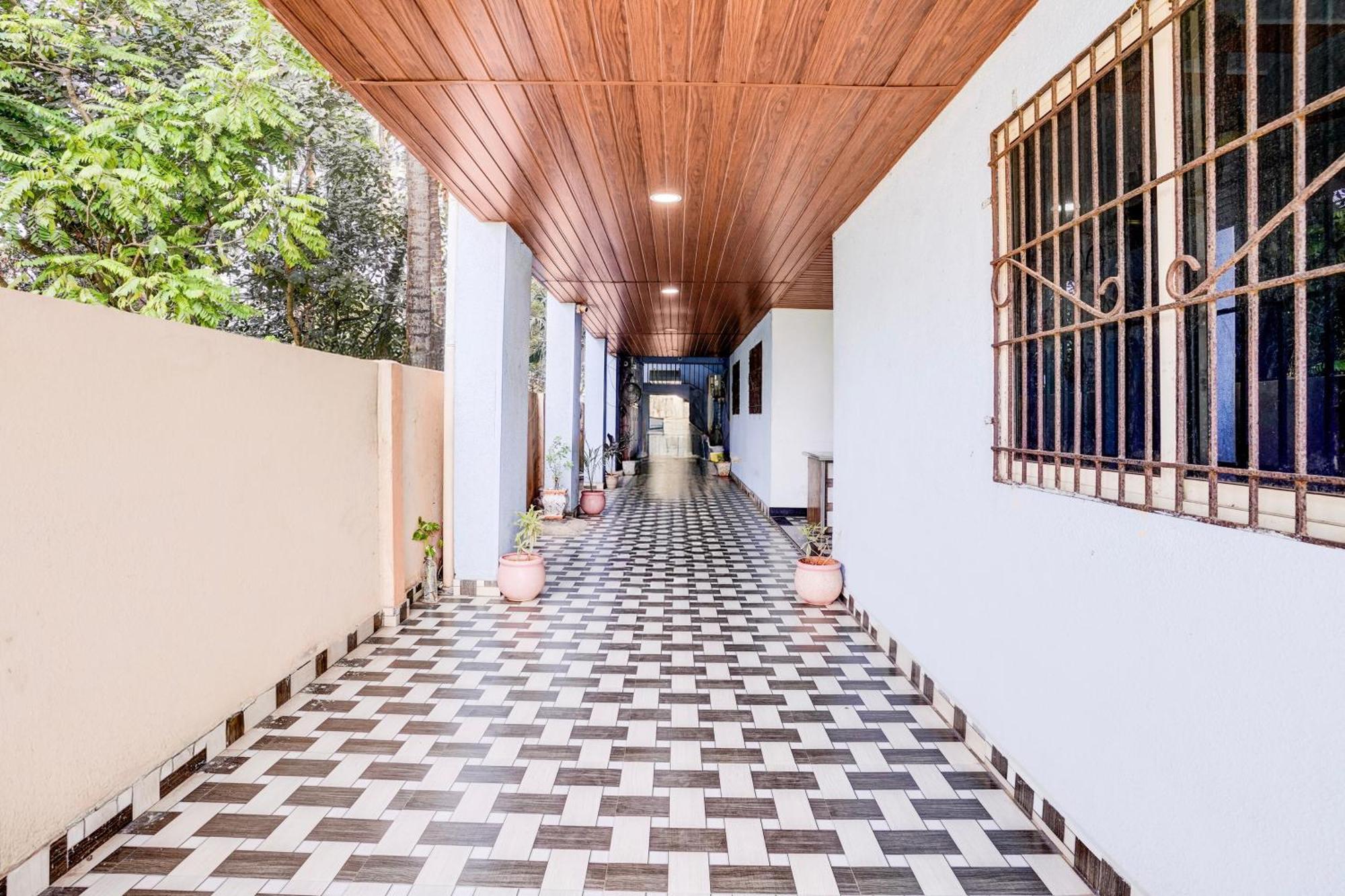 Hotel O Alibag Near Revadanda Beach Bagian luar foto